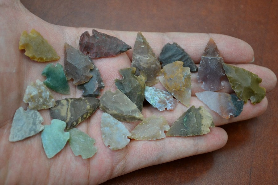 100 Pcs Tiny Small Assort Agate Stone Arrowheads